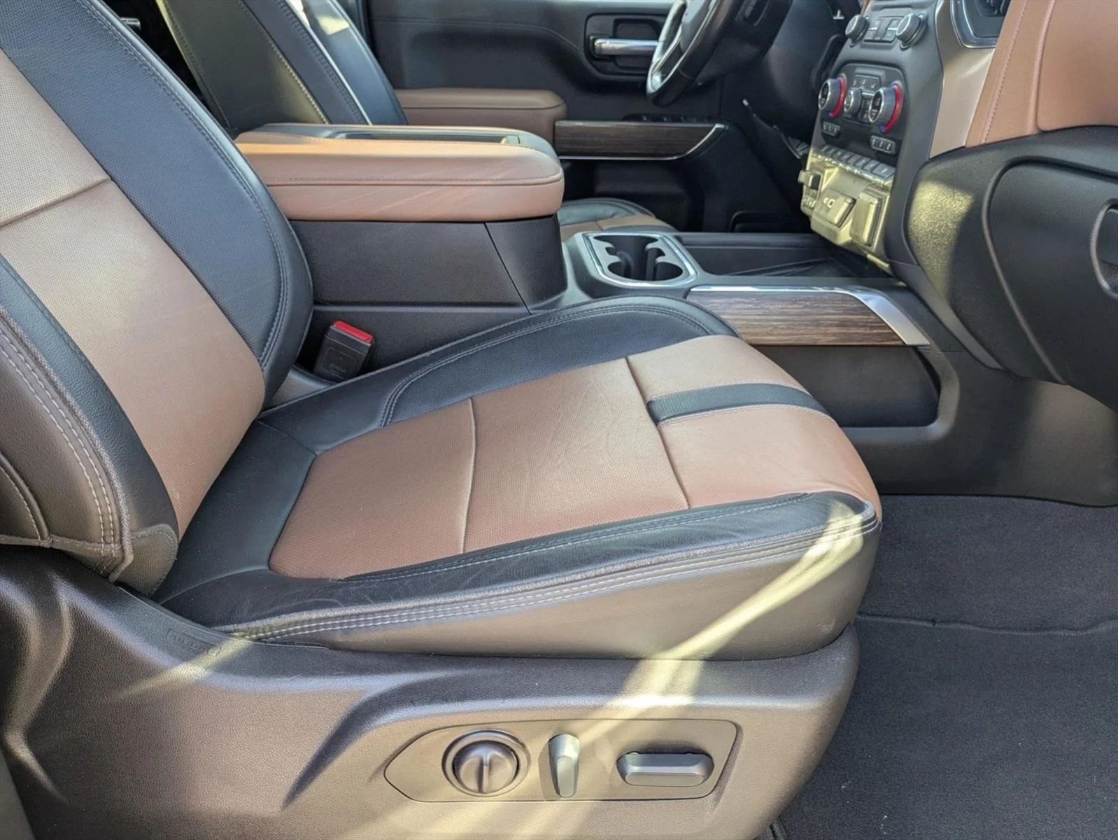 Used 2022 Cherry Red Tintcoat Chevrolet High Country image 20
