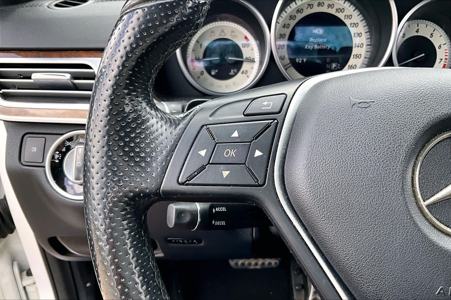 Used 2015 Polar White Mercedes-Benz E 400 image 22