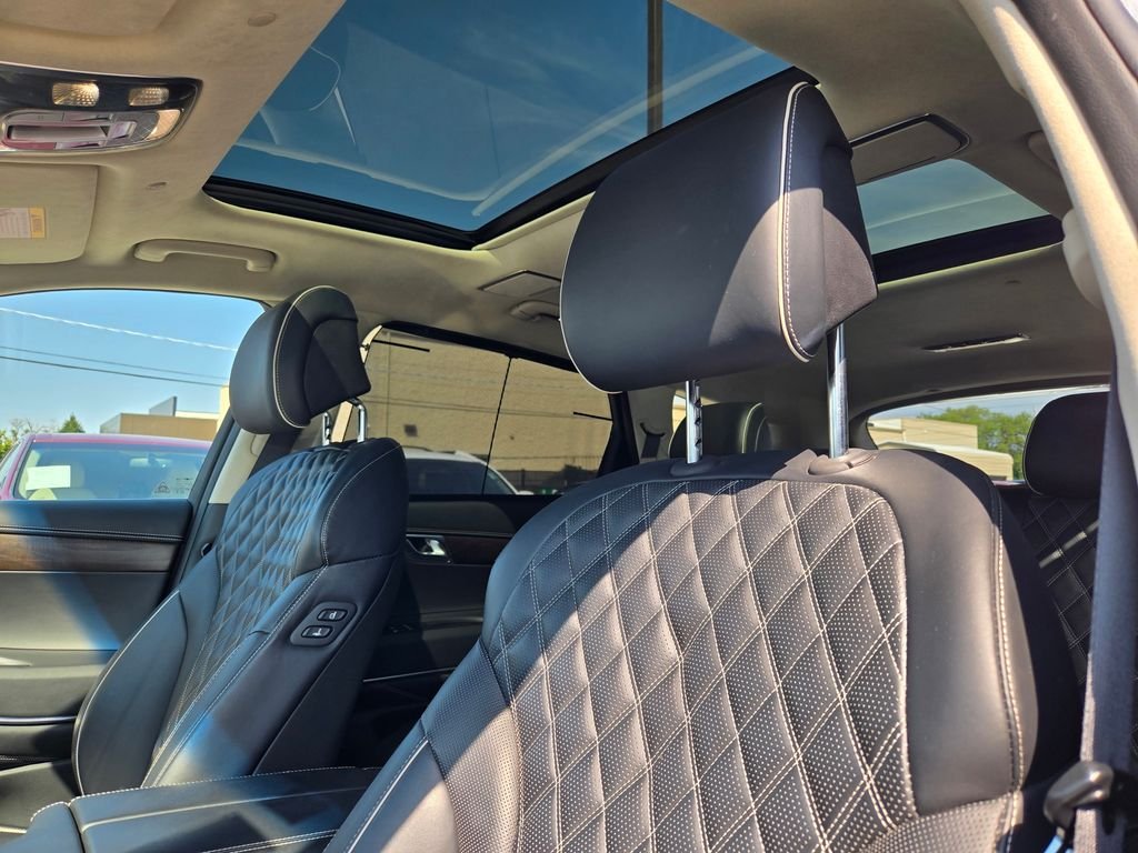 Used 2023 Silver Genesis 3.5T image 41