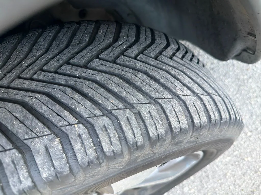 Used 2019 Billet Silver Metallic Jeep Limited image 2