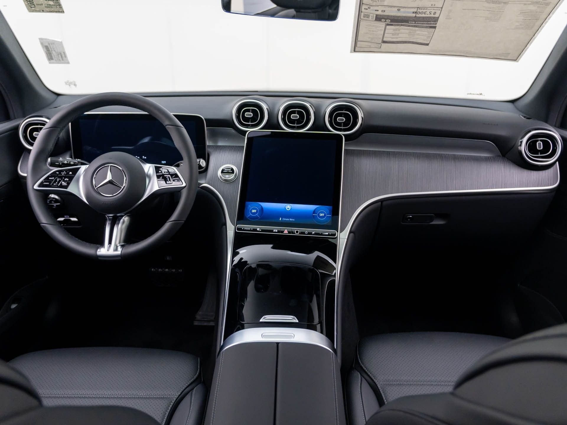 New 2027 Black Mercedes-Benz GLC 300 image 10