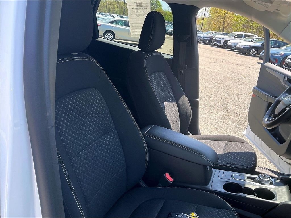 Used 2025 White Ford Active image 11