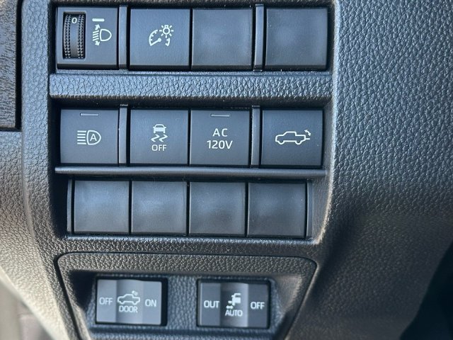 New 2026 Wind Chill Pearl <sup>1</sup> Toyota  Limited image 25