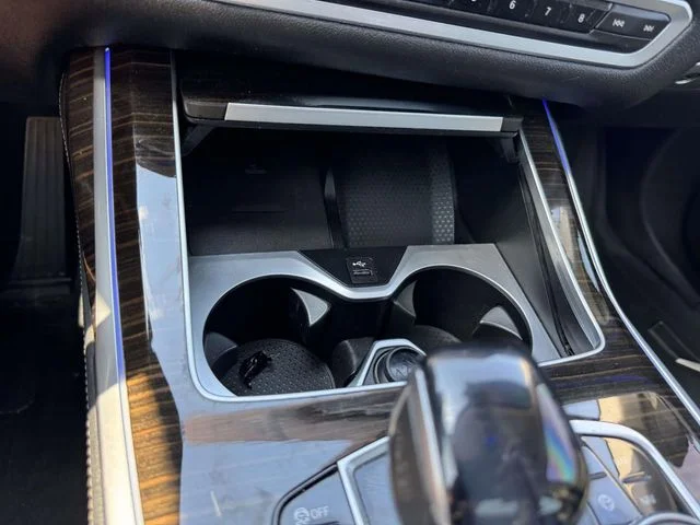 Used 2020 Gray BMW xDrive40i image 37