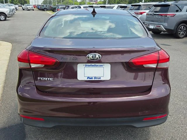 Used 2017 Red Kia LX image 11