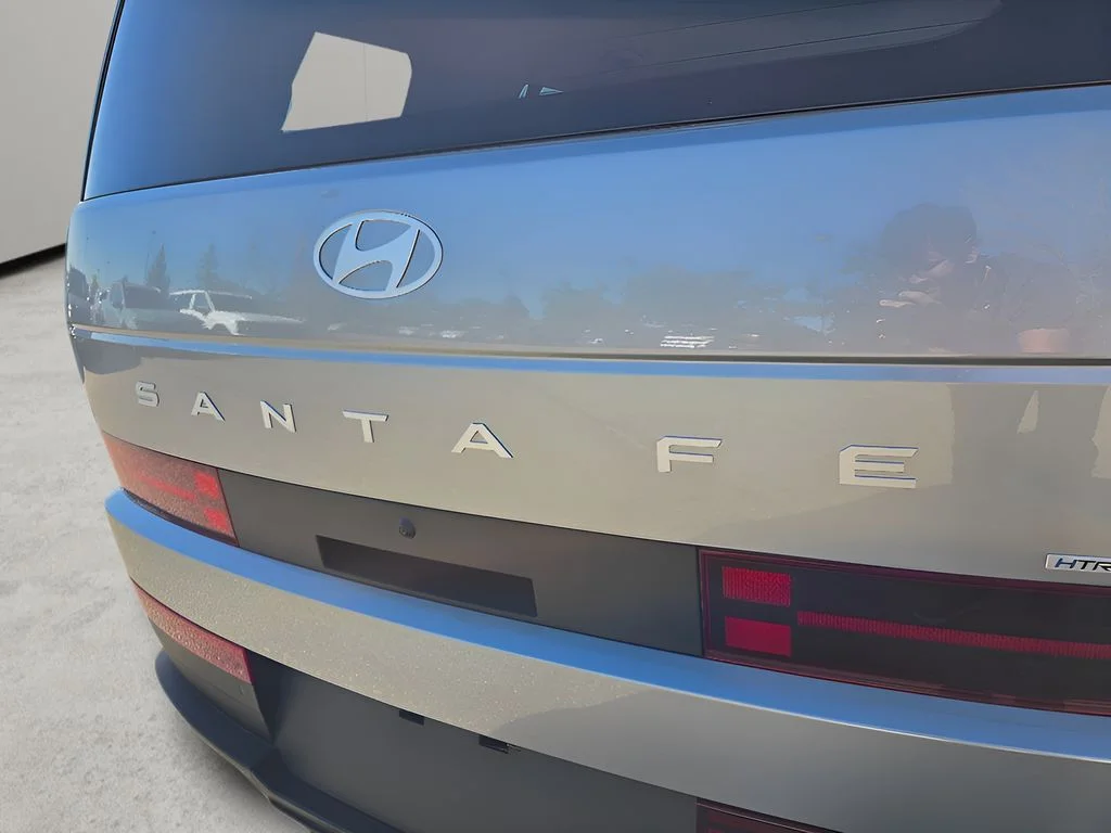 Used 2026 Shimmering Silver Hyundai SEL image 30