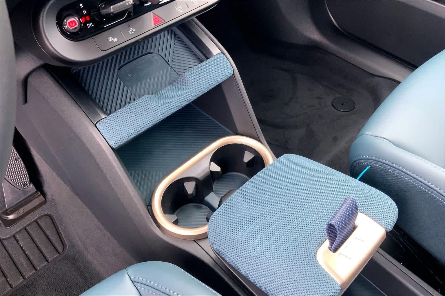 New 2026 Slate Blue Metallic MINI Signature Plus image 7