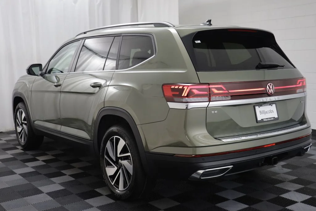 New 2026 Green Volkswagen 2.0T SE w/Technology image 15