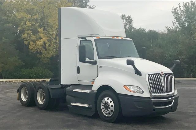 Pre-Owned 2021 International LT625 6x4 Day Cab