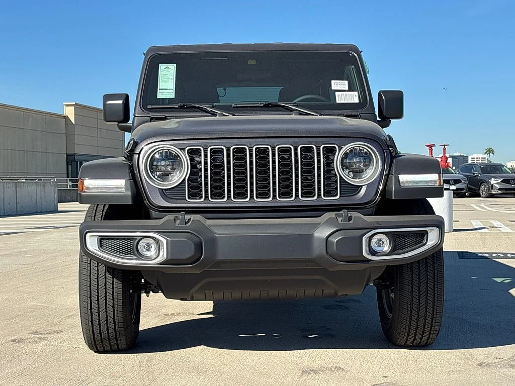 2025 Jeep Wrangler 4-Door Sahara - Photo 7