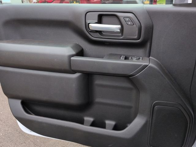 New 2025 Summit White Chevrolet Work Truck image 22