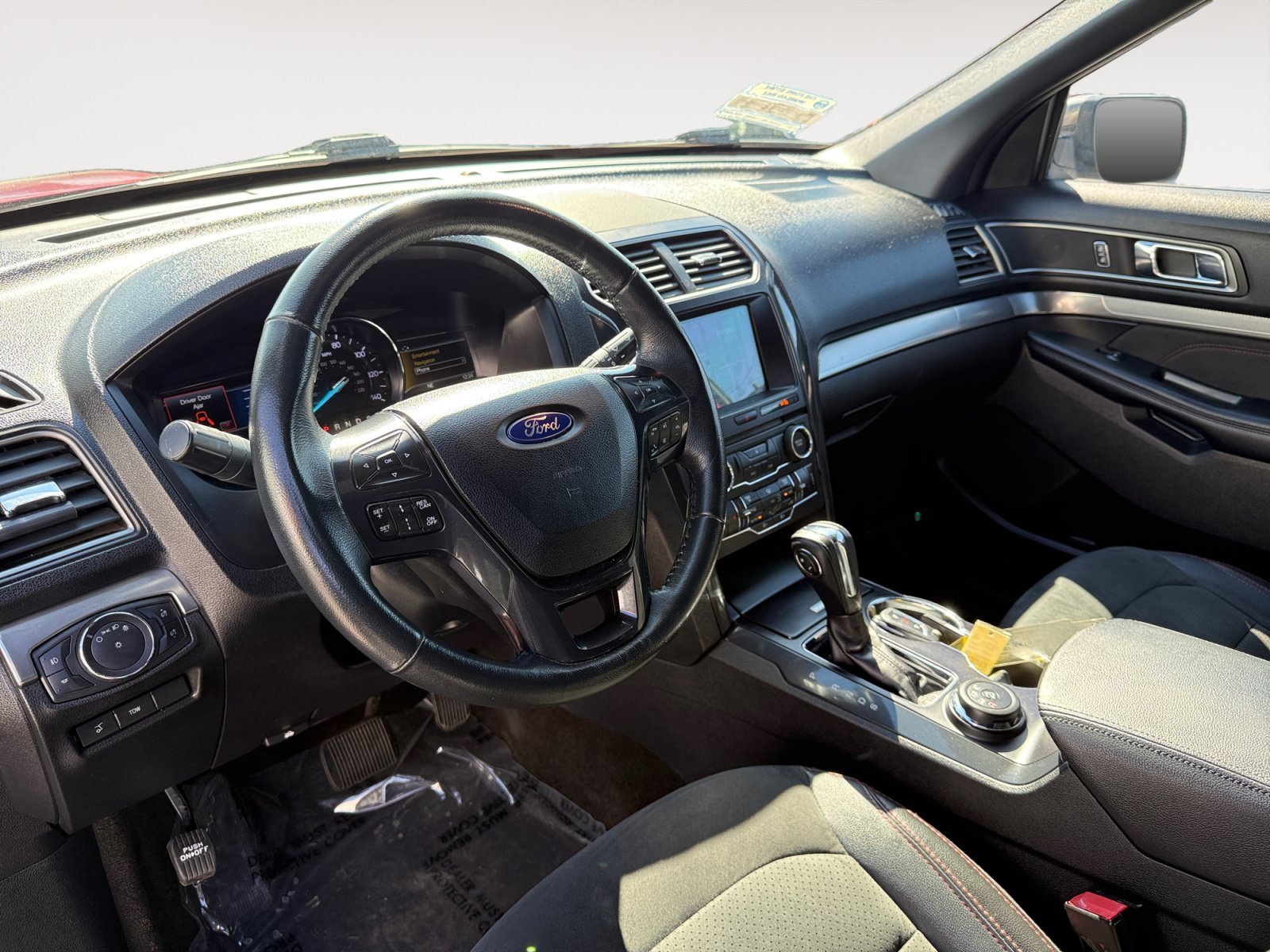 Used 2018 Ruby Red Metallic Ford XLT image 15