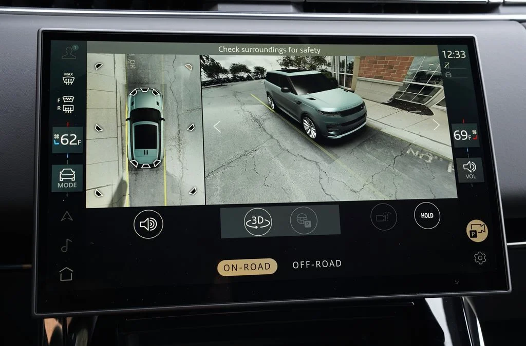 New 2026 Carpathian Grey Land Rover Dynamic SE image 30