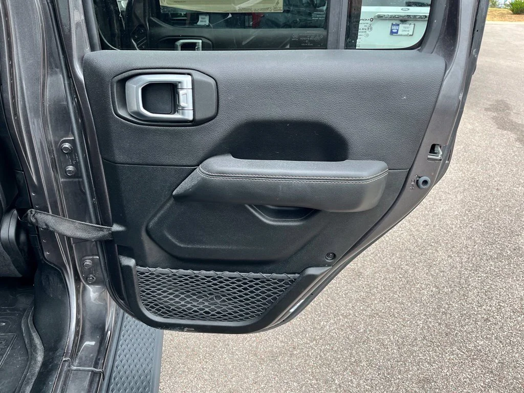 Used 2020 Gray Jeep Overland image 17