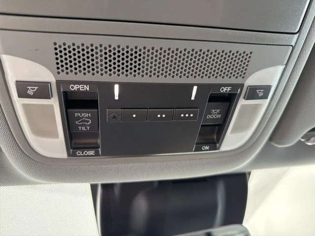 Used 2020  Acura 3.5L image 24