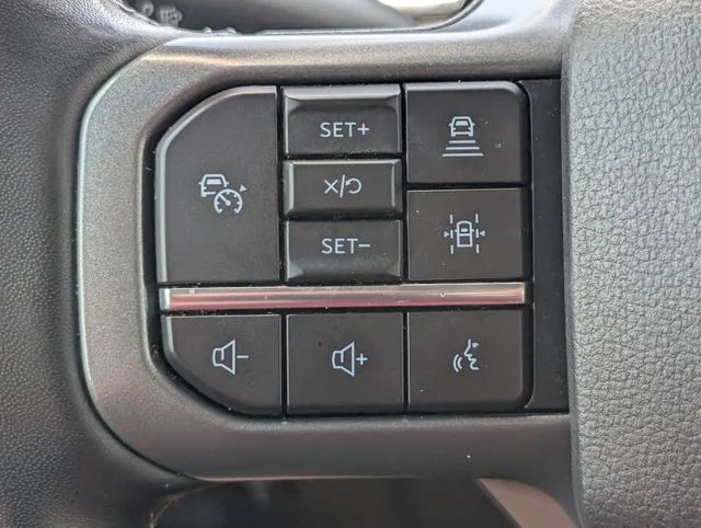 Used 2022 Black Ford Lariat image 28