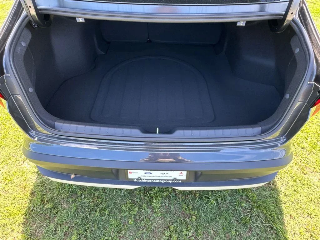 New 2026 Gray Kia LXS image 18