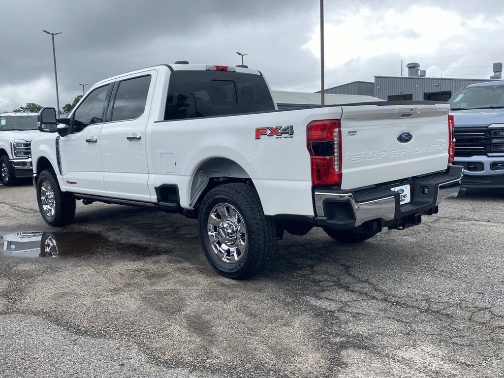 New 2026 Star White Metallic Tri-Coat Ford F-350® Lariat® image 4