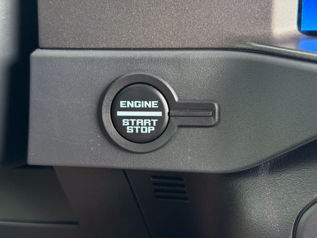 Used 2025 Blue Ford Badlands image 34