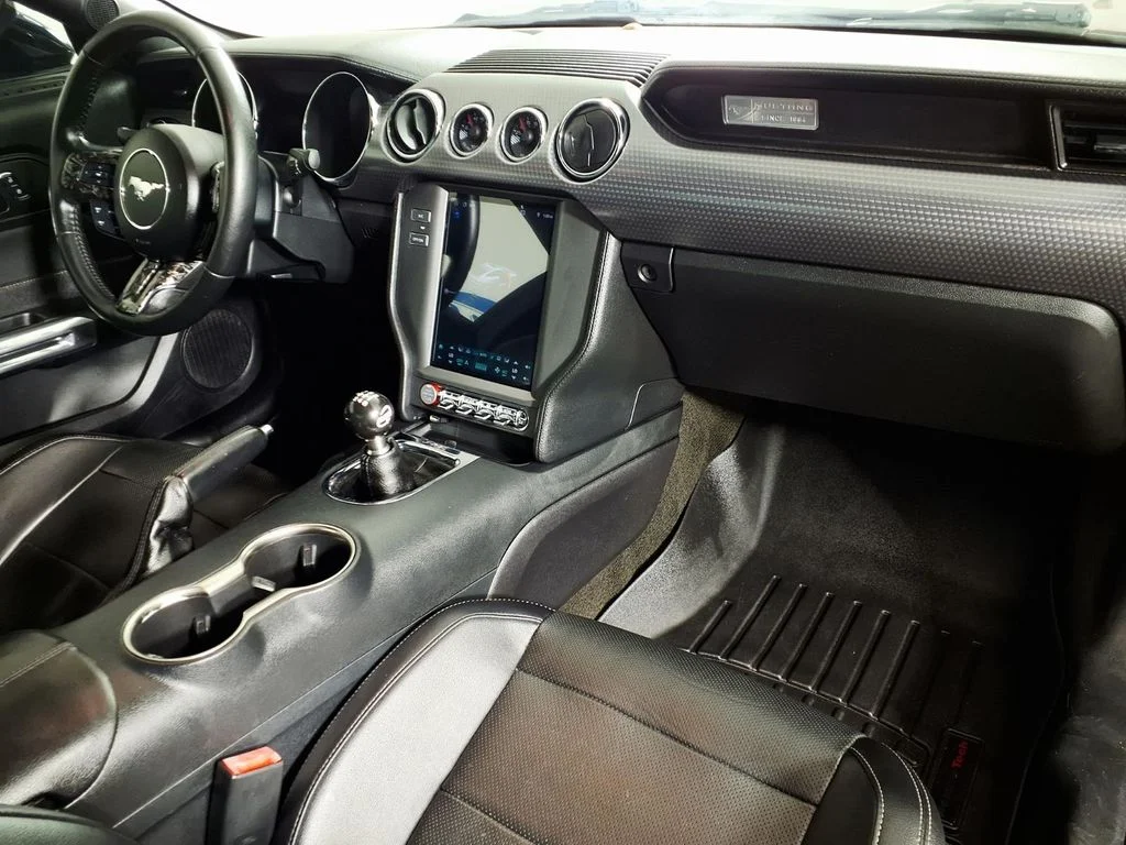 Used 2016 Black Ford GT image 13