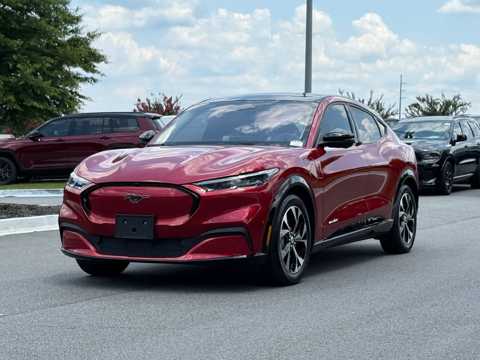 2023 Ford Mustang-Mach-e Premium's photo
