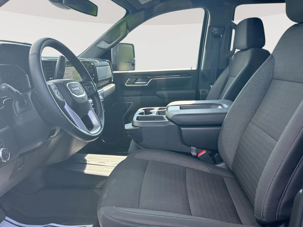 Used 2026 Silver GMC SLE image 23