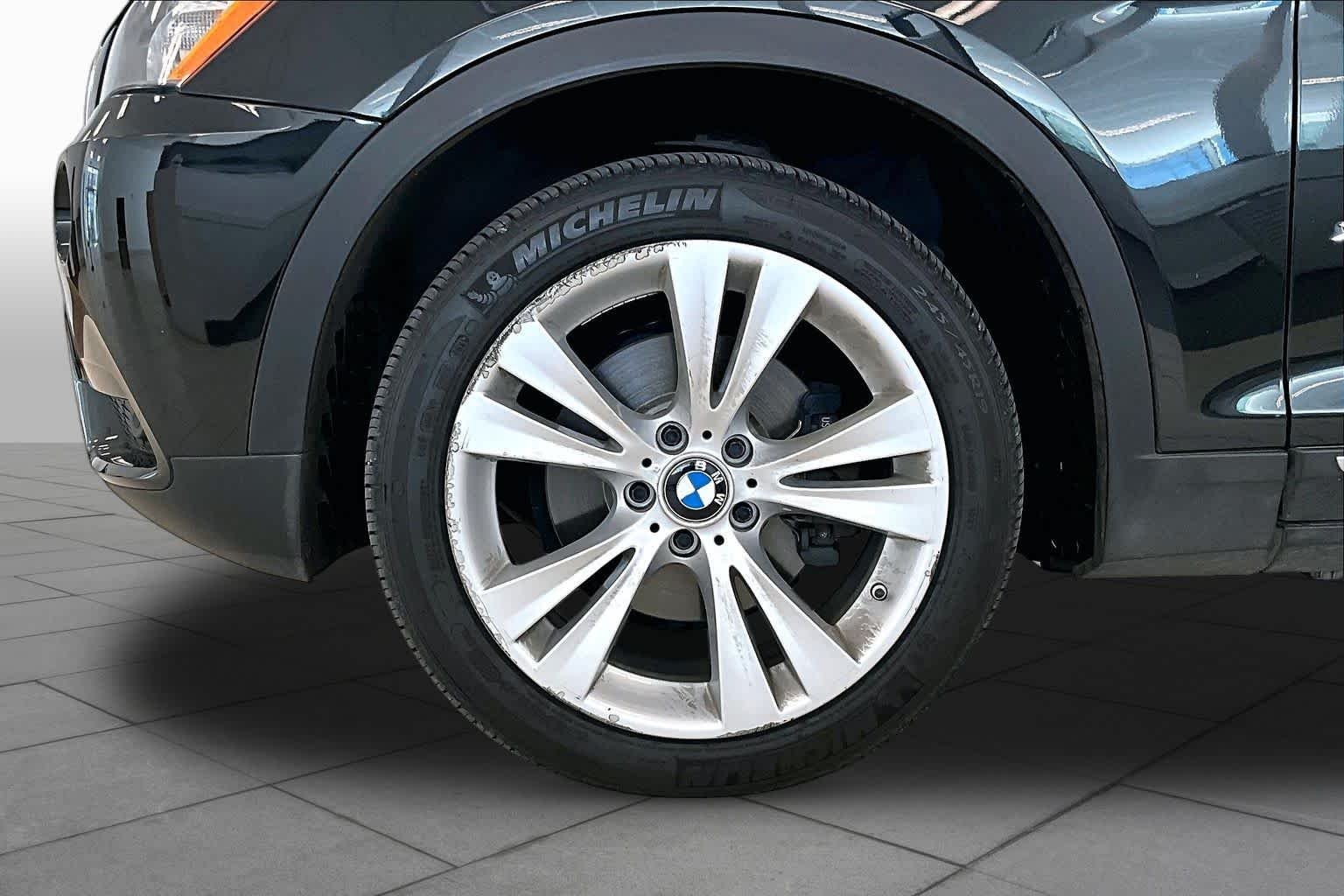 Used 2012 Black Sapphire Metallic BMW 35i image 9