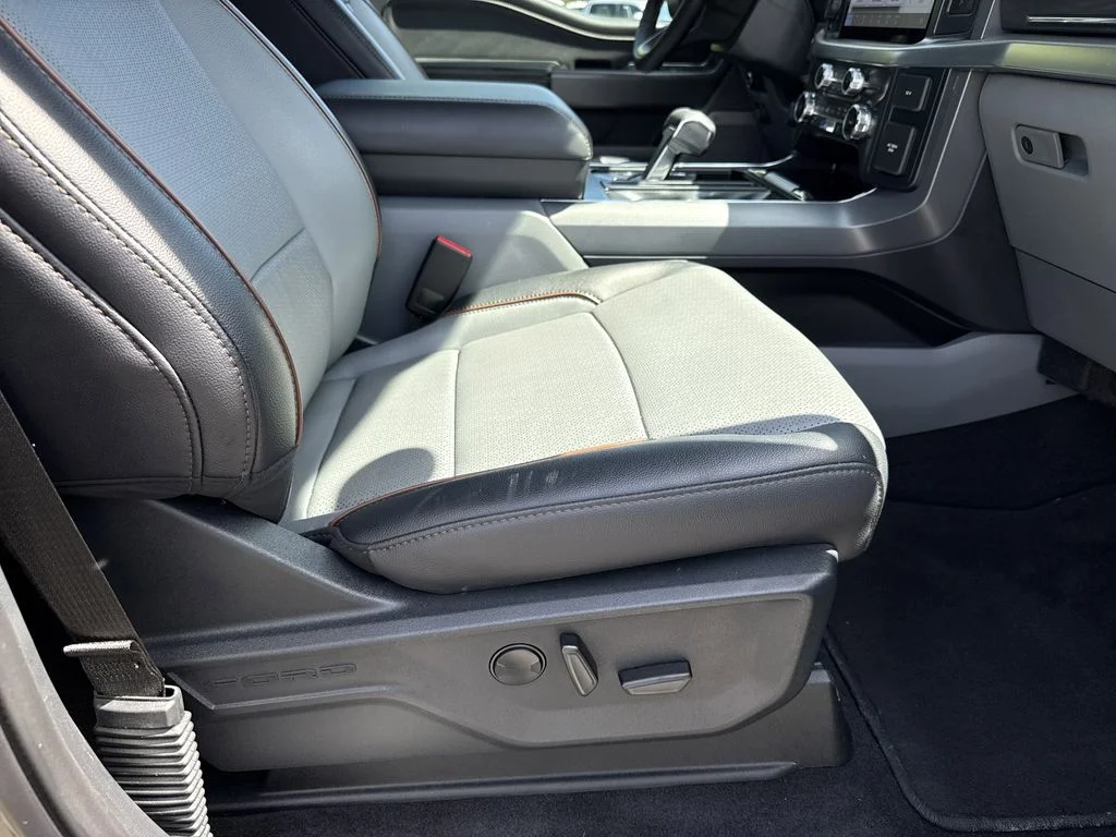 Used 2025 Gray Ford Lariat image 13