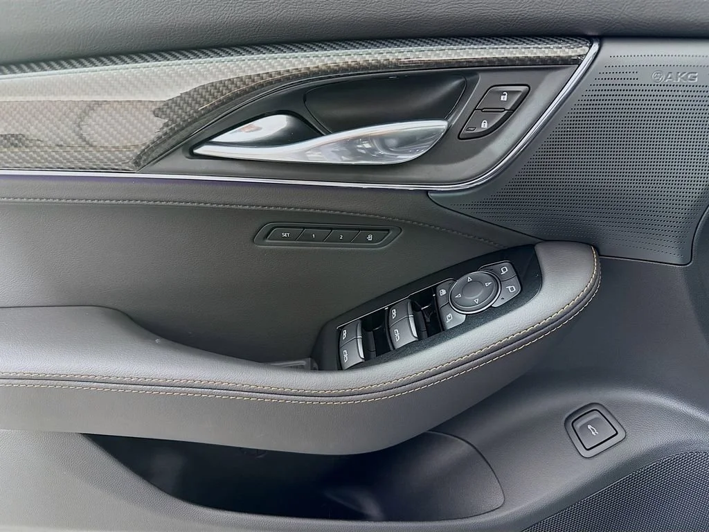 2026 Cadillac CT5 V-Series - Photo 18