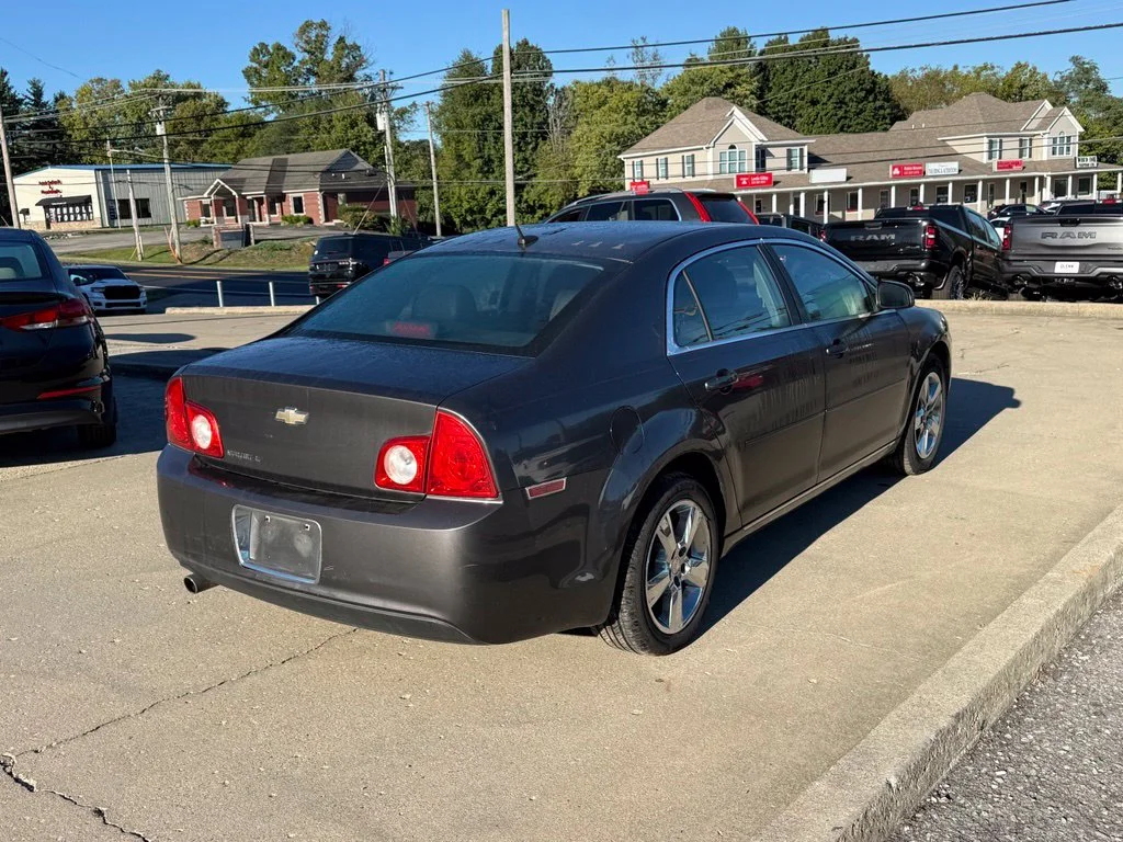 Used 2010 Beige Chevrolet LT image 6