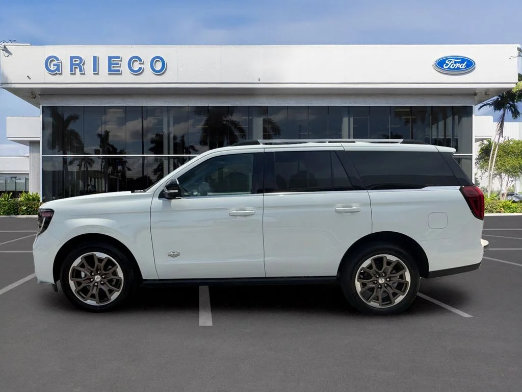 New 2027 Star White Metallic Tri-Coat Ford King Ranch® image 4