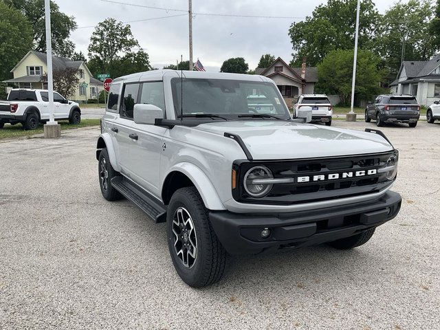 New 2026 Ford Bronco Outer Banks