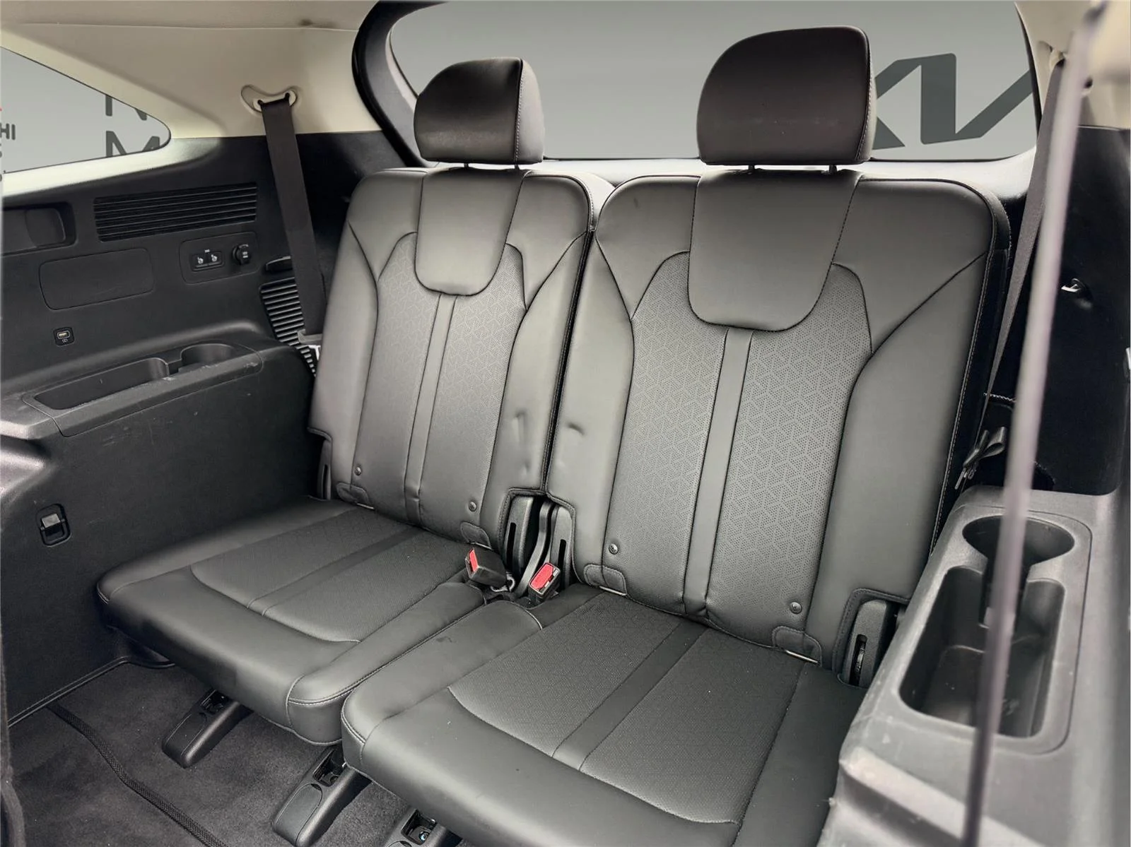 Used 2023 Glacial White Pearl Kia SX image 26