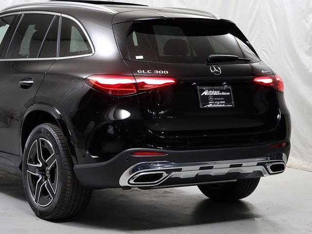 New 2026 Black Mercedes-Benz GLC 300 image 8