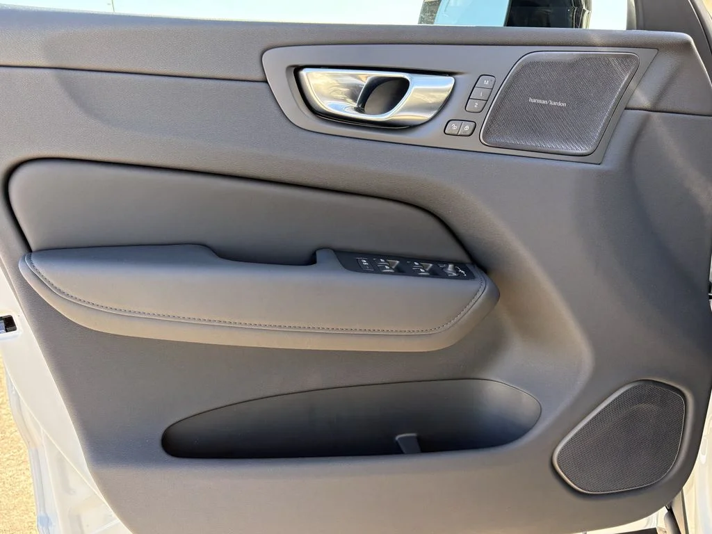 New 2026 Crystal White Volvo Ultra image 10