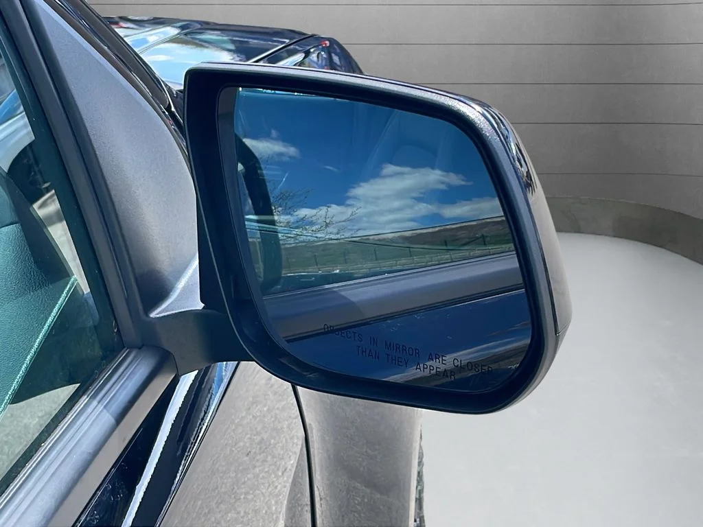 Used 2021 Black GMC AT4 w/Cloth image 42