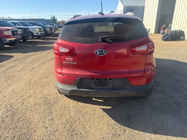 Used 2011 Red Kia LX image 9