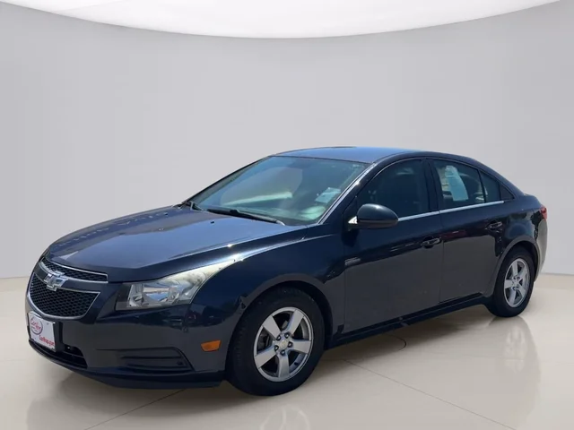 Pre-Owned 2014 Chevrolet Cruze 1LT Front Wheel Drive 4D SEDAN