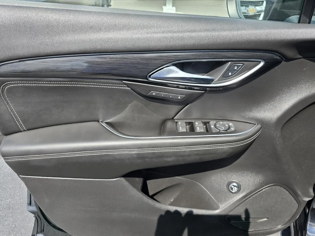 Certified Used 2023 Ebony Twilight Metallic Buick Essence image 18