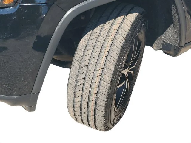 Used 2018 Diamond Black C Jeep Trailhawk image 39