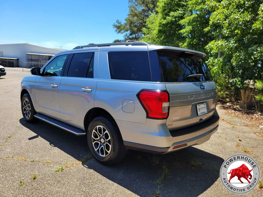 Used 2023 Silver Ford XLT image 3