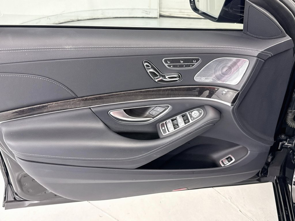 Used 2017 Black Mercedes-Benz S 550 image 23