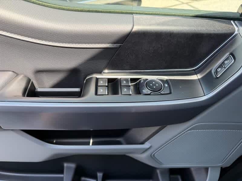 2025 Ford F-150 XLT - Photo 22