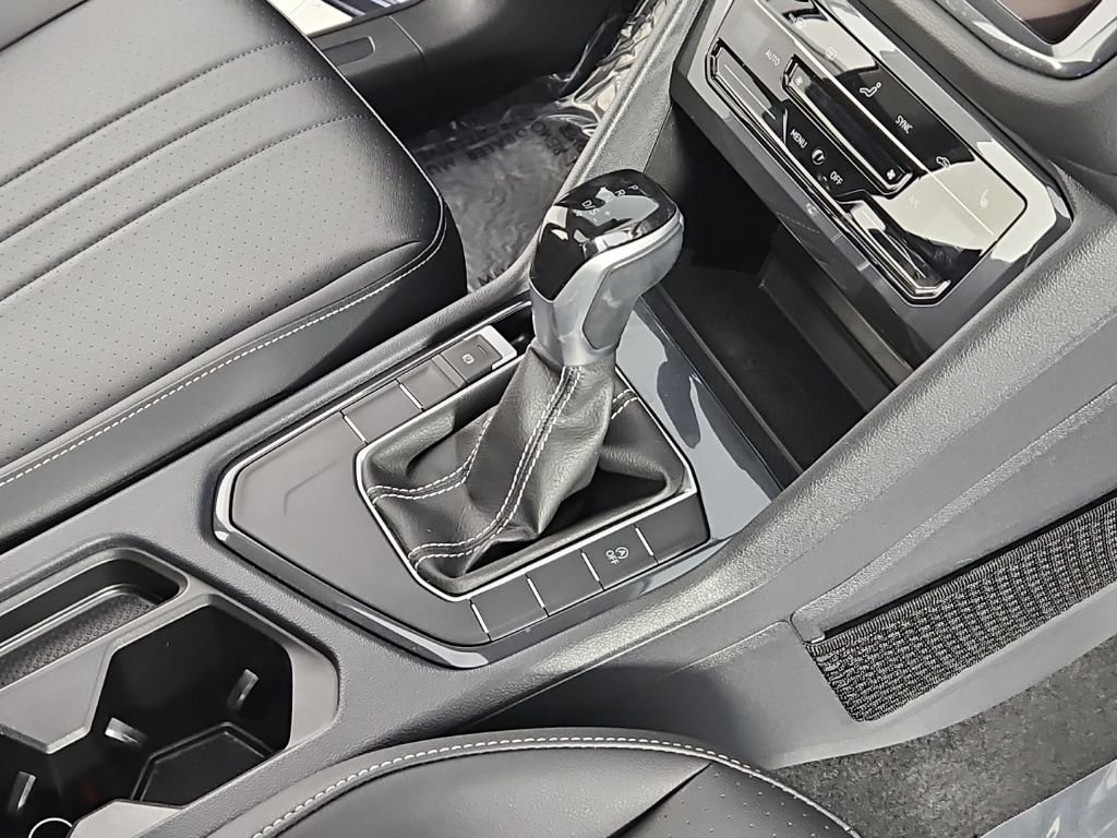 2023 Volkswagen Tiguan SE - Photo 15
