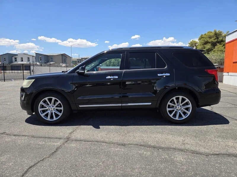 Used 2016 SHADOW BLACK Ford Limited image 2