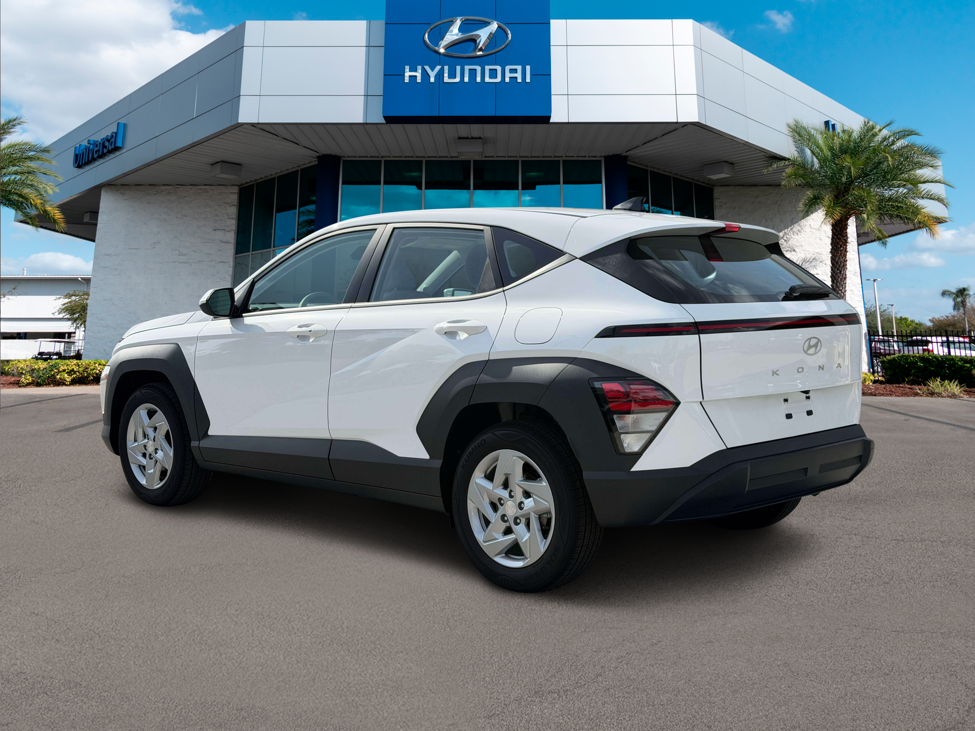 New 2027 White Hyundai SE FWD image 7