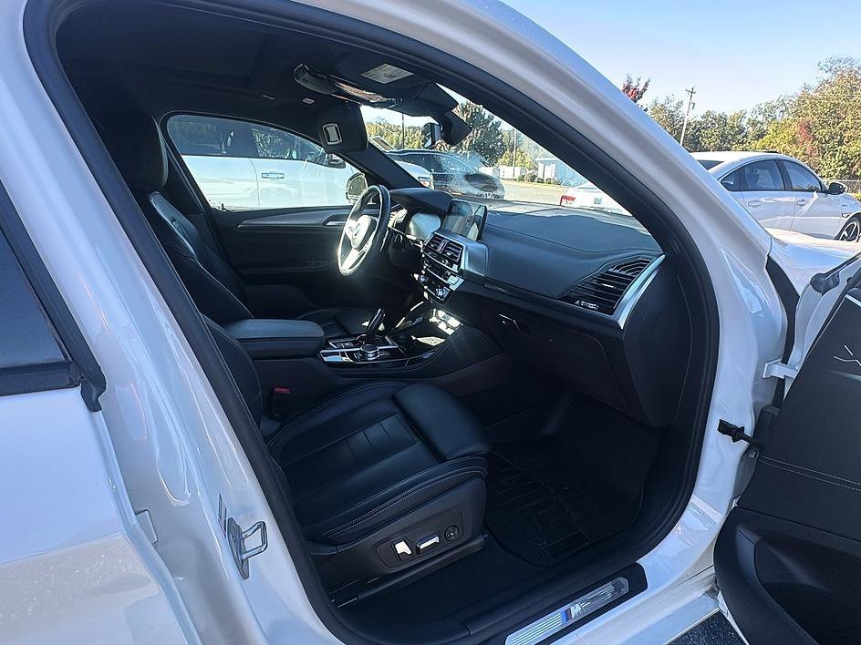 Used 2021 Alpine White BMW xDrive30i image 24