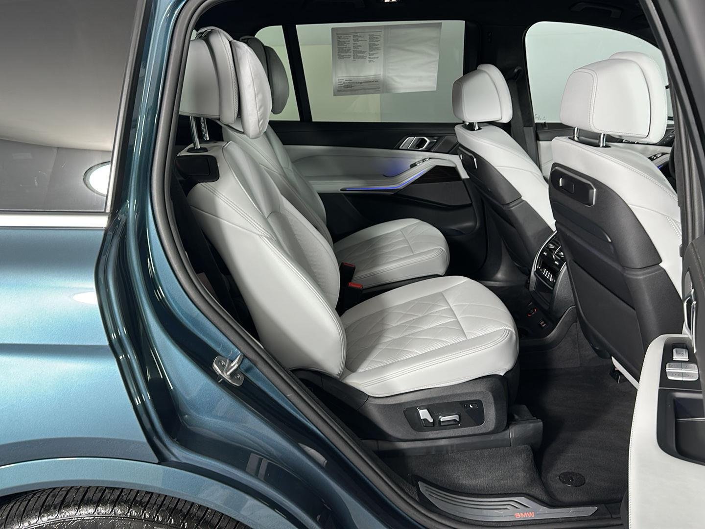 Used 2024 Blue Ridge Mountain Metallic BMW xDrive40i image 31