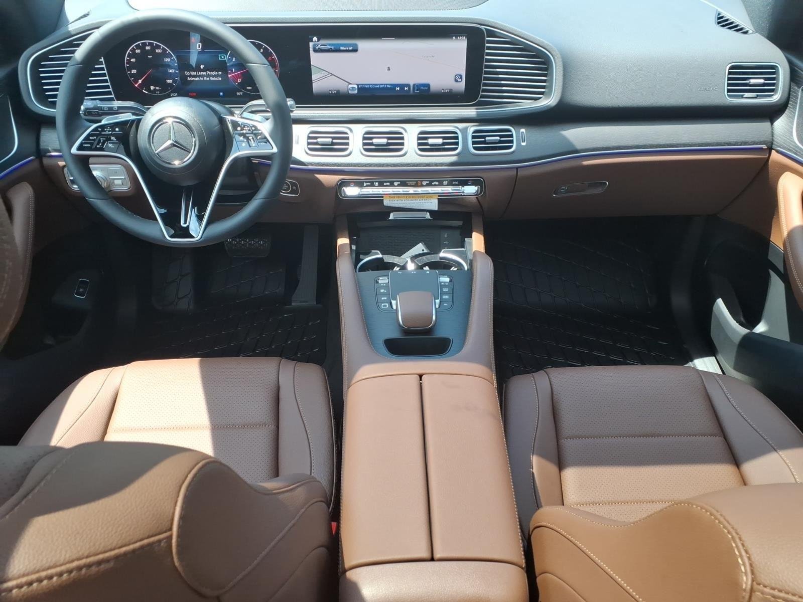 New 2026 MANUFAKTUR Moonlight White Metallic Mercedes-Benz GLE 450 image 11
