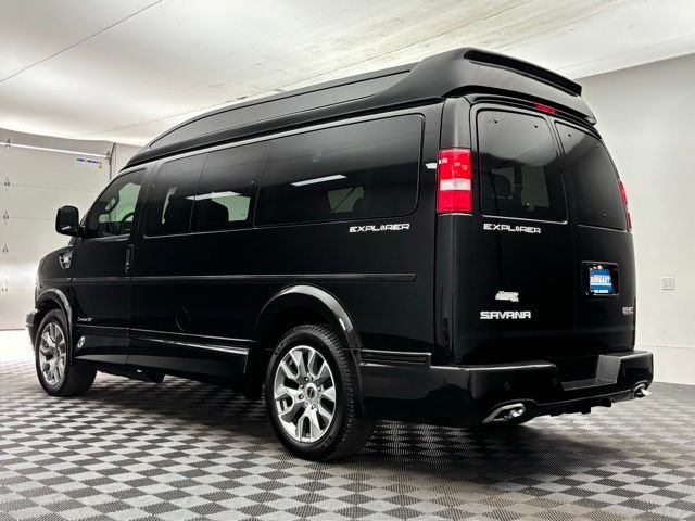 Used 2025 Onyx Black GMC Explorer Limited SE image 14